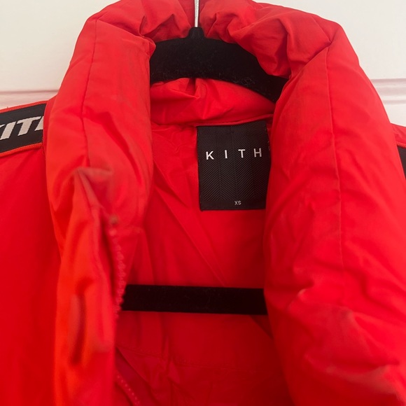 KITH RED PUFFER JACKET - Picture 4 of 8